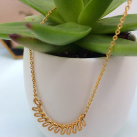 Collier Petite Déesse Doré