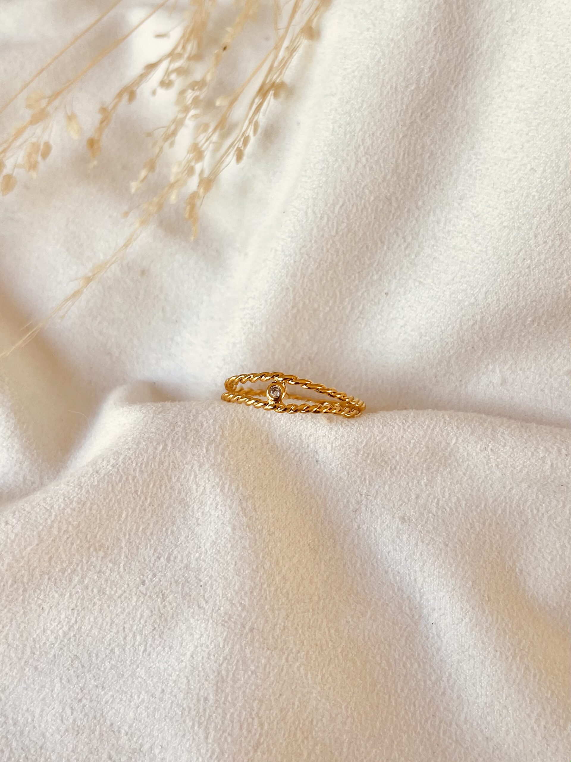 bague torsadée or diamant